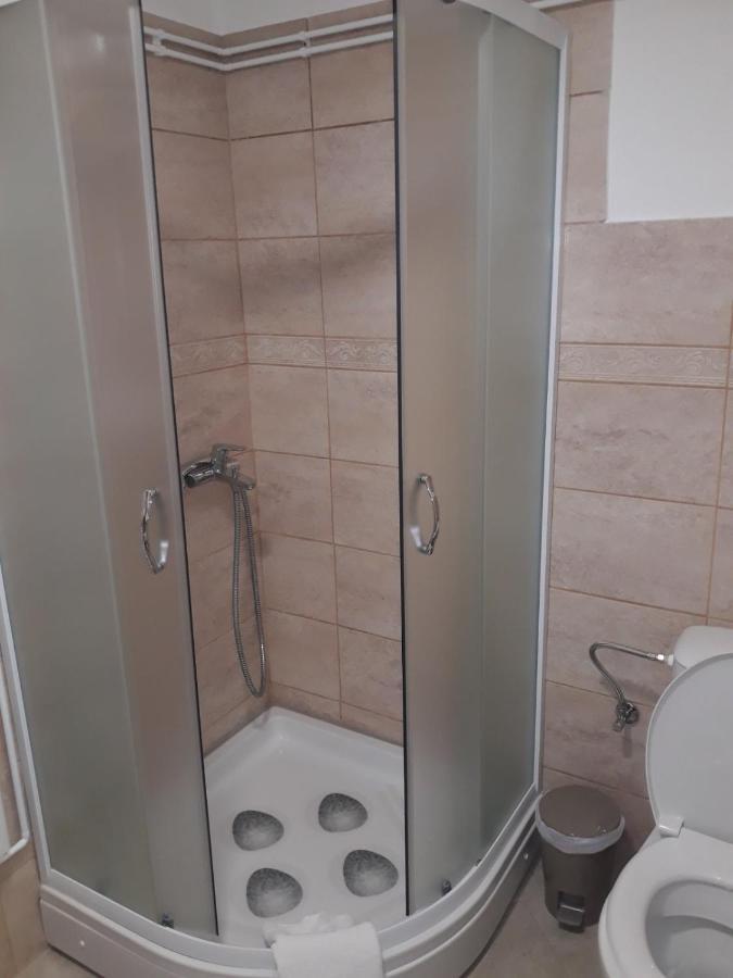 Rita Apartman & Studio Zrenjanin Luaran gambar
