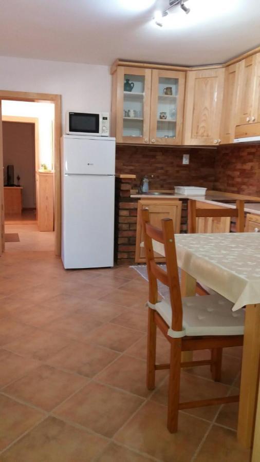 Rita Apartman & Studio Zrenjanin Luaran gambar